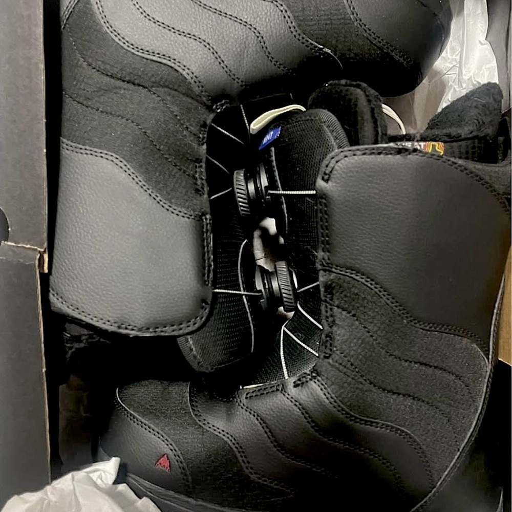 Black Snowboard Boots